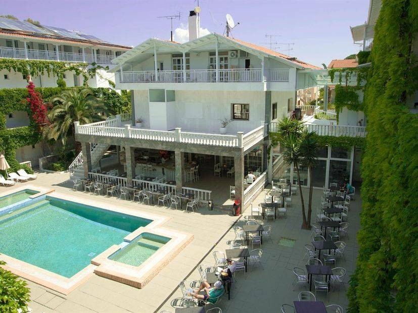 4 факта о крутой сети отелей Bomo в Греции